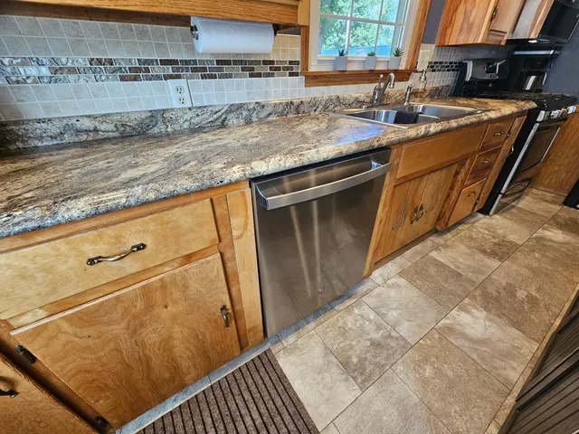 $185,000 | 203 3rd Avenue East, Lamberton, MN 56152