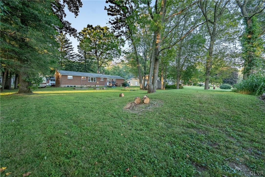 2565 Woods Edge Road Bath, PA 18014 - Photo 6 of 19 Gallery Image 6
