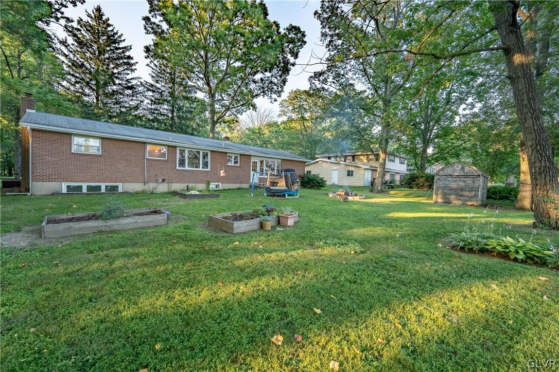 2565 Woods Edge Road Bath, PA 18014 - Photo 8 of 19 Gallery Image 8