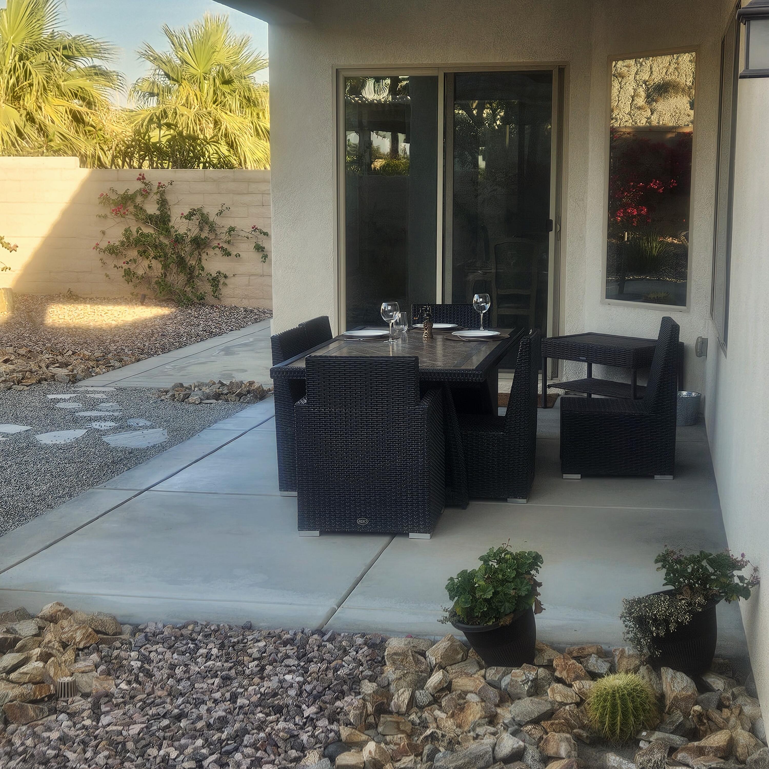 81672 Avenida Viesca Indio, CA 92203 - Photo 20 of 56 a living room with furniture