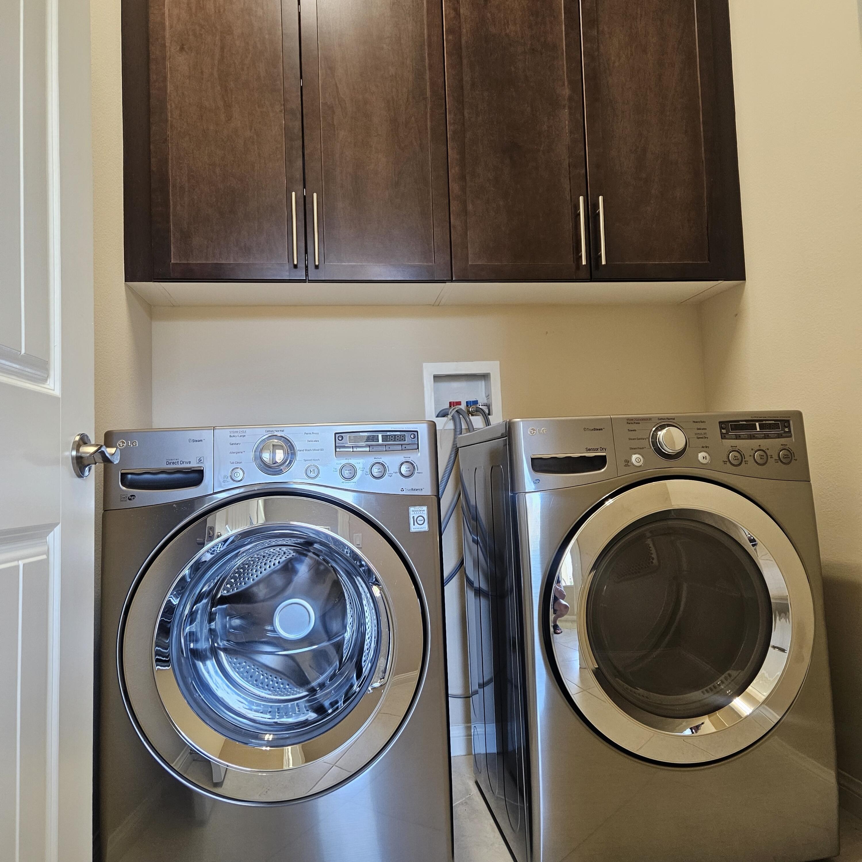81672 Avenida Viesca Indio, CA 92203 - Photo 23 of 56 a utility room with sink dryer and washer