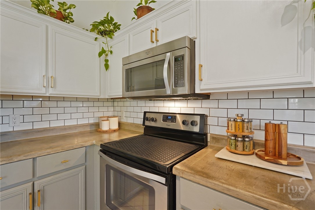 24 Oakmont Road Savannah, GA 31419 - Photo 10 of 43