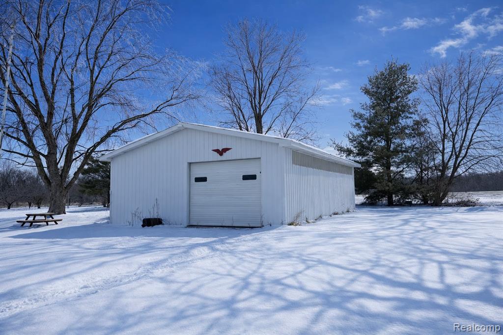 2452 West Willard Road Clio, MI 48420 - Photo 5 of 17