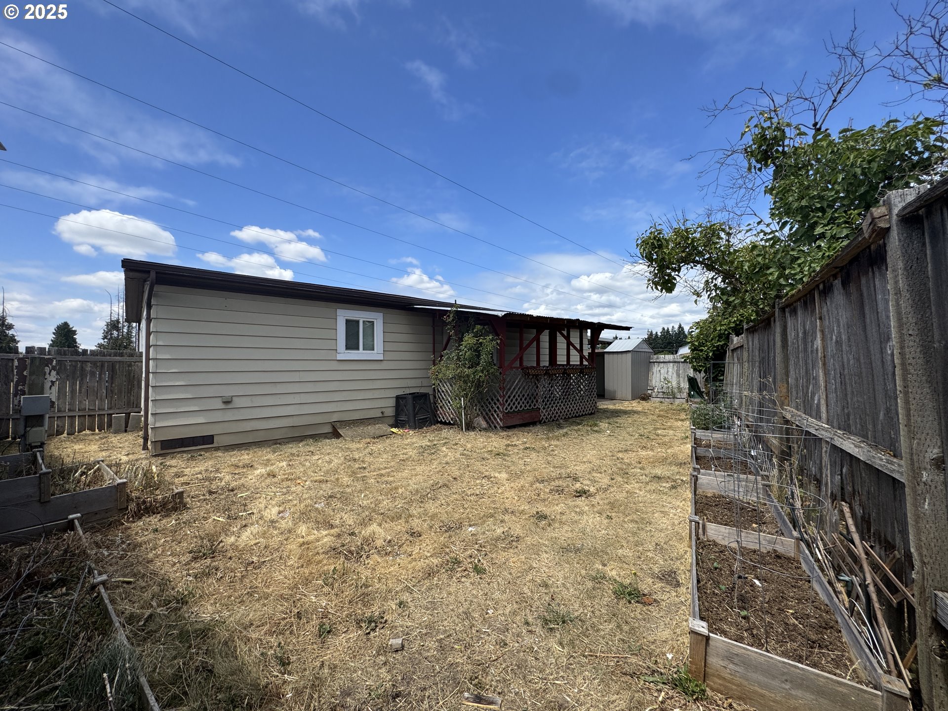5660 Daisy Street, Unit 44 Springfield, OR 97478 - Photo 29 of 33 Backyard