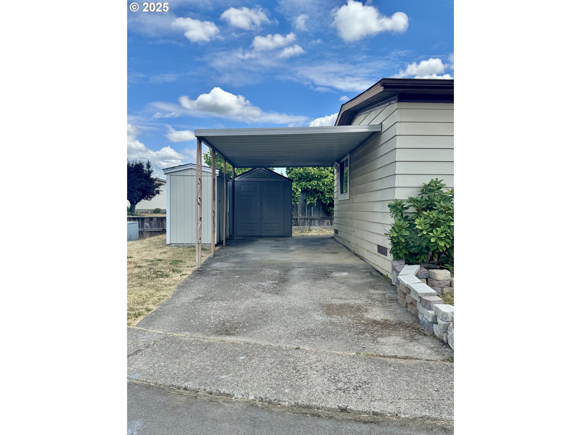 Carport