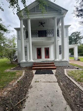 $190,000 | 305 West Main Street, Kirbyville, TX 75956