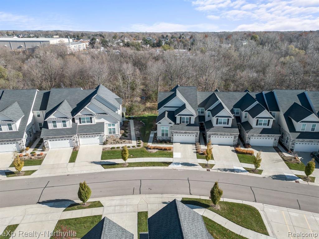 42776 Cardinal Way Novi, MI 48375 - Photo 39 of 46