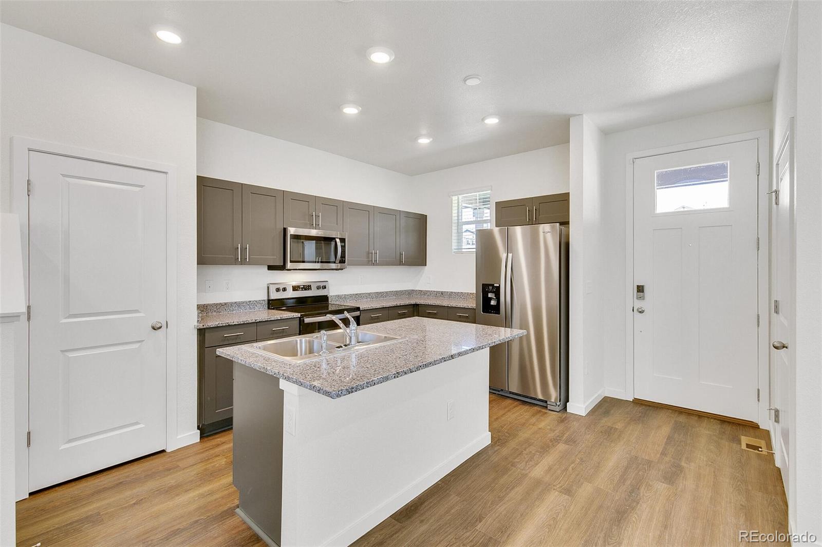 6914 Zig Place Frederick, CO 80530 - Photo 6 of 34