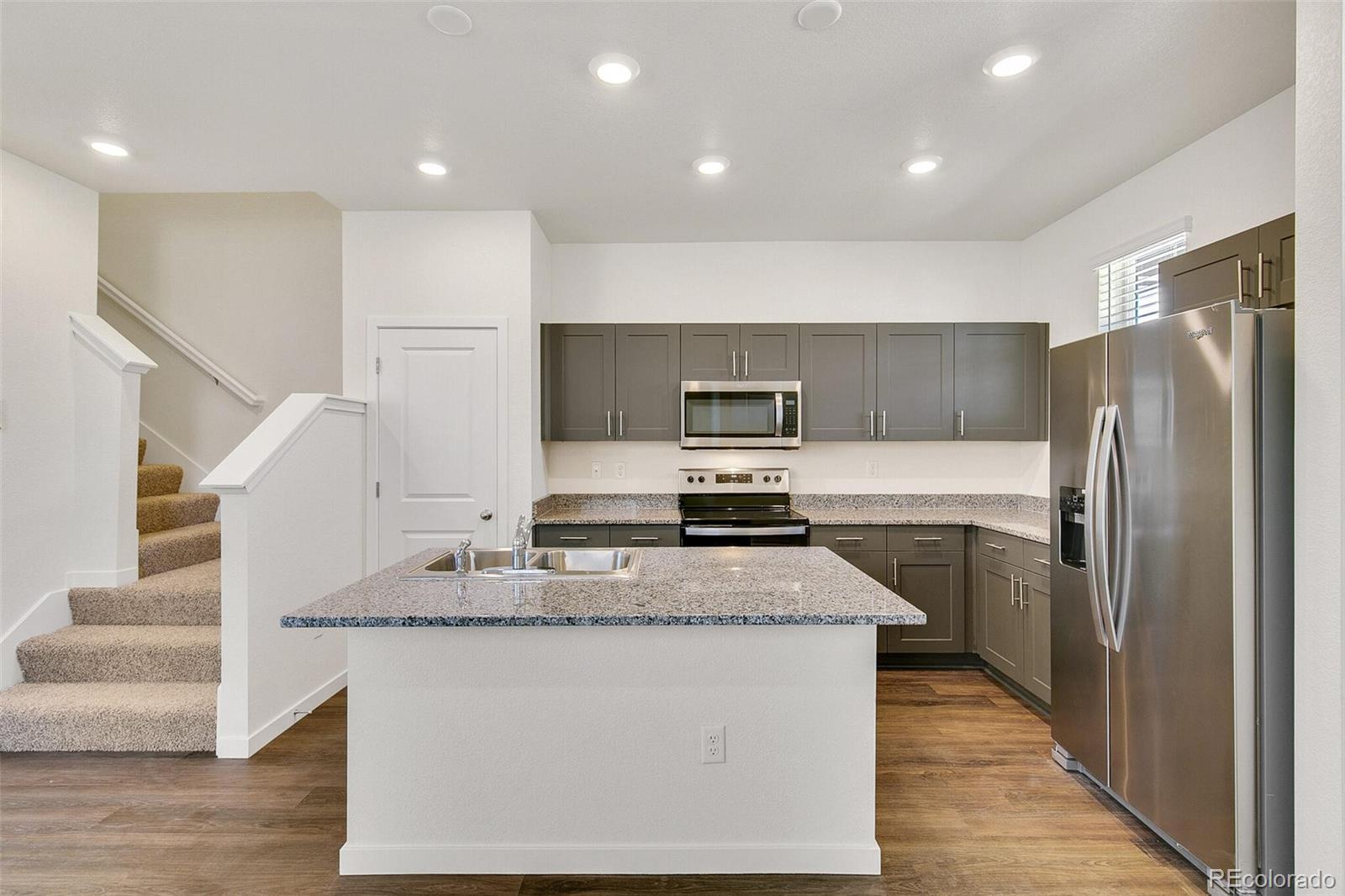 6914 Zig Place Frederick, CO 80530 - Photo 7 of 34