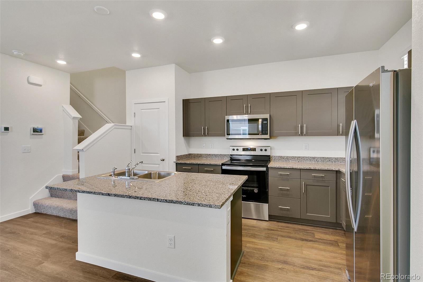 6914 Zig Place Frederick, CO 80530 - Photo 8 of 34