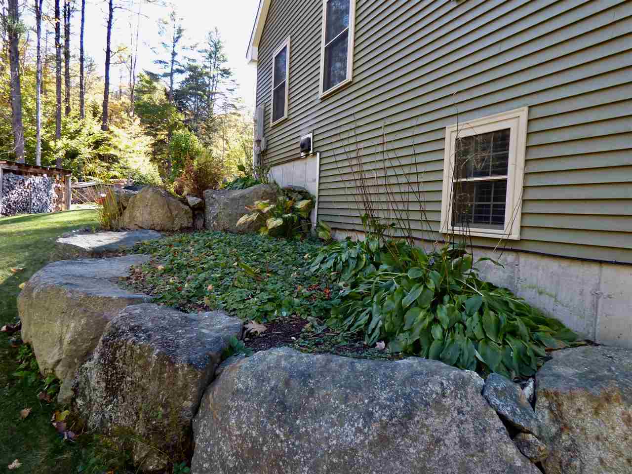 94 Howe Lane Warner, NH 03278 - Photo 5 of 40 Gallery Image 5