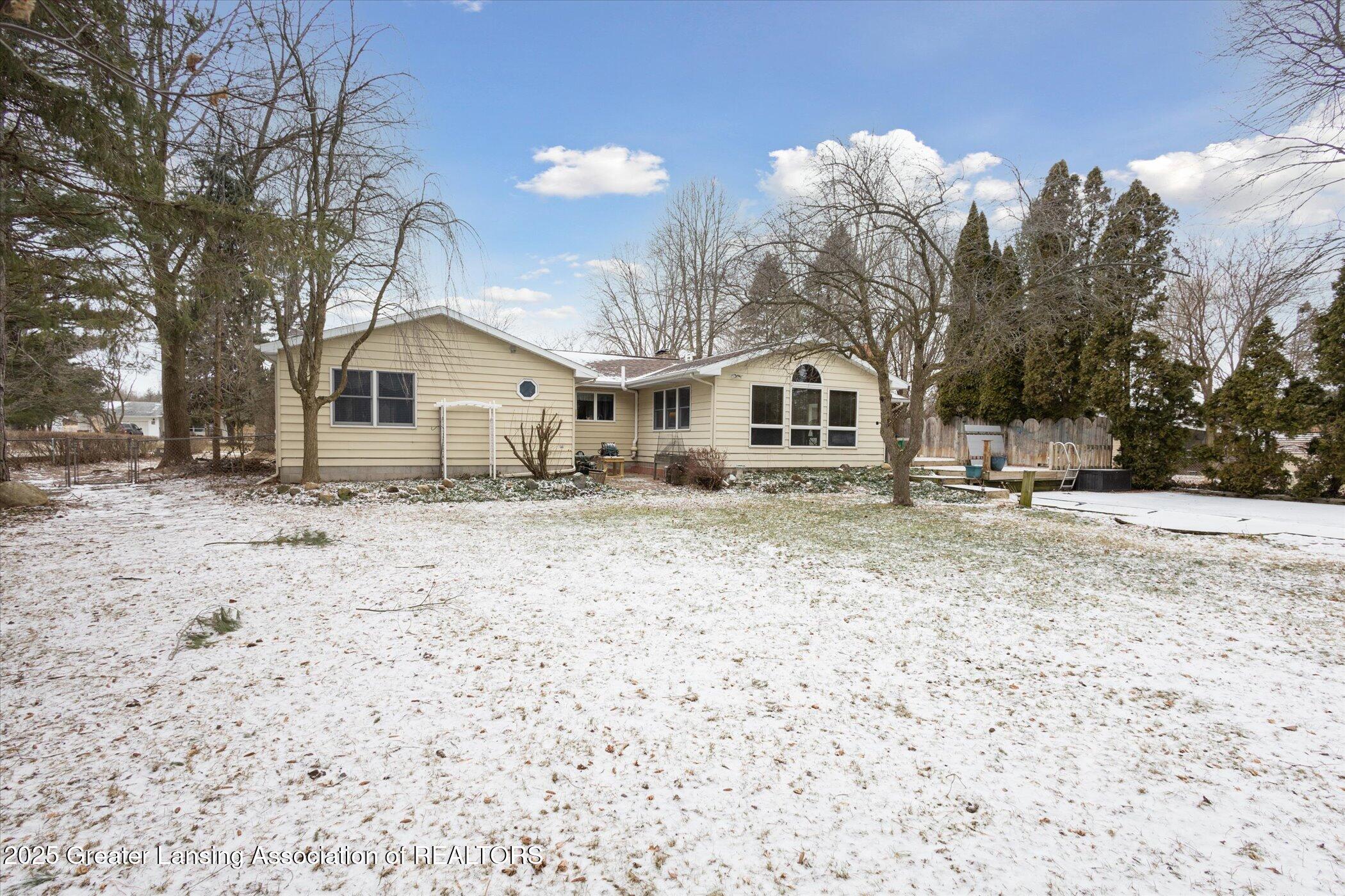 1141 Brookfield Road Charlotte, MI 48813 - Photo 7 of 53 41-1141-Brookfield-Rd-Charlotte-MI-48813