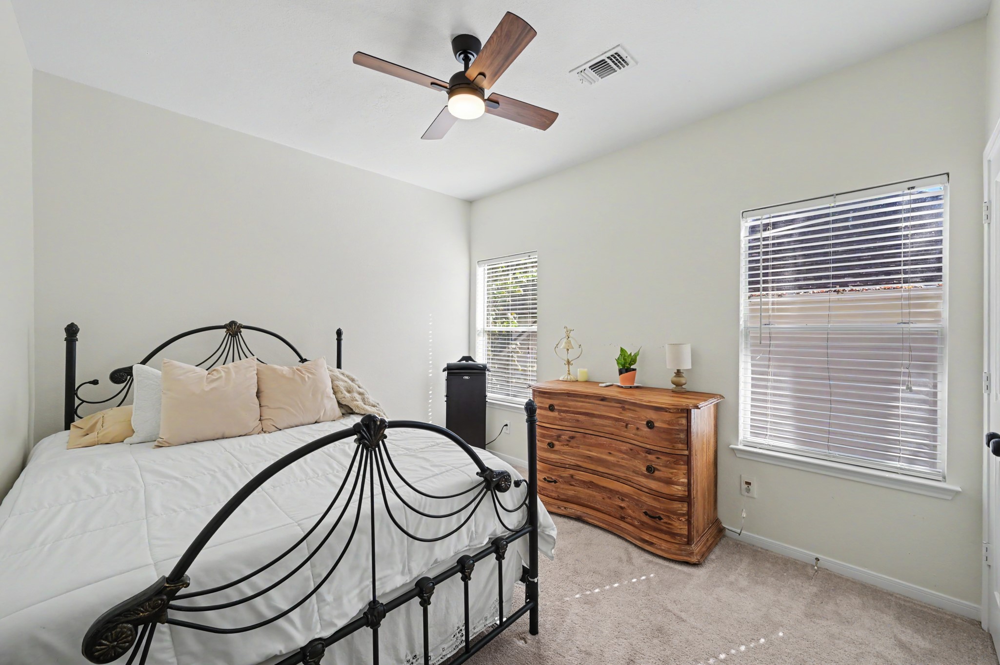 55 South Bethany Bend Circle Spring, TX 77382 - Photo 22 of 28 Bedroom #3