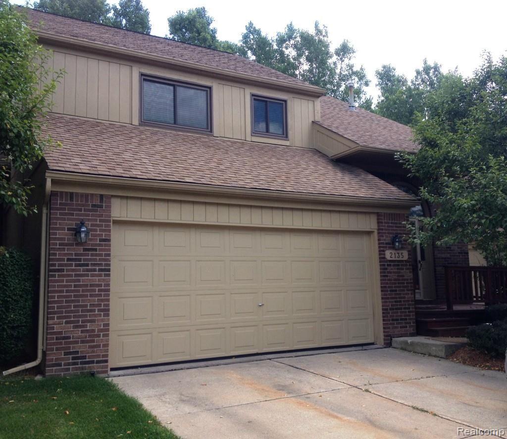 2135 Rochelle Park Drive, Unit 74 Rochester, MI 48309 - Photo 1 of 17 IMG_4140.jpg
