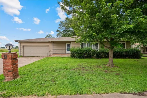 $159,000 | 1210 North 18th Place, Independence, KS 67301