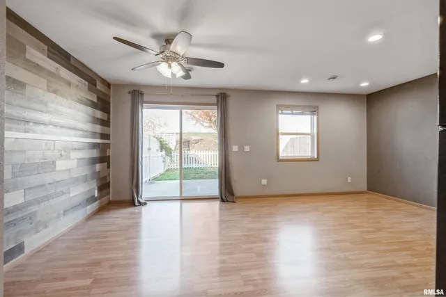 $209,900 | 1992 Golden Eagle Drive, Dubuque, IA 52001