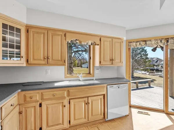 $799,000 | 535 East Vine Court, Sturgeon Bay, WI 54235