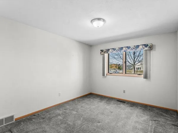 $799,000 | 535 East Vine Court, Sturgeon Bay, WI 54235