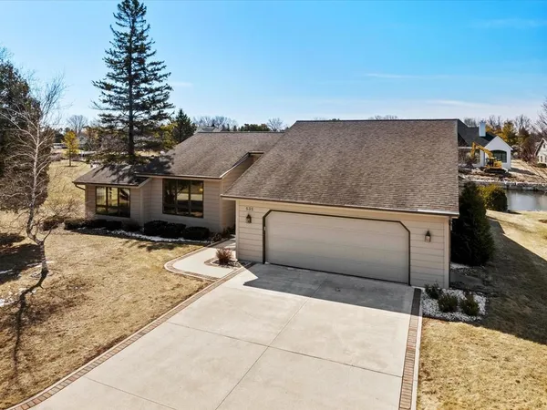 $799,000 | 535 East Vine Court, Sturgeon Bay, WI 54235