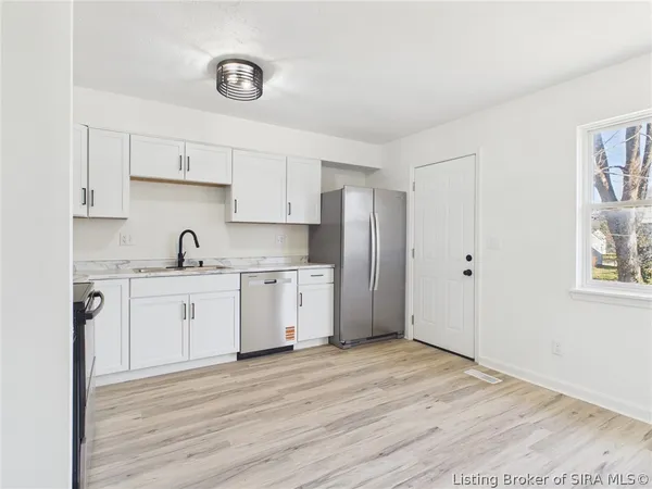 $245,000 | 211 Webster Boulevard, Jeffersonville, IN 47130