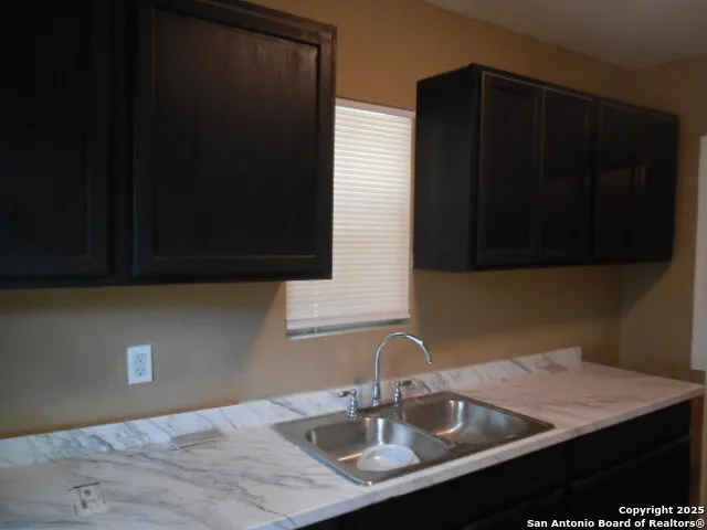 $1,695 | 2051 Martin Luther King Drive, San Antonio, TX 78203