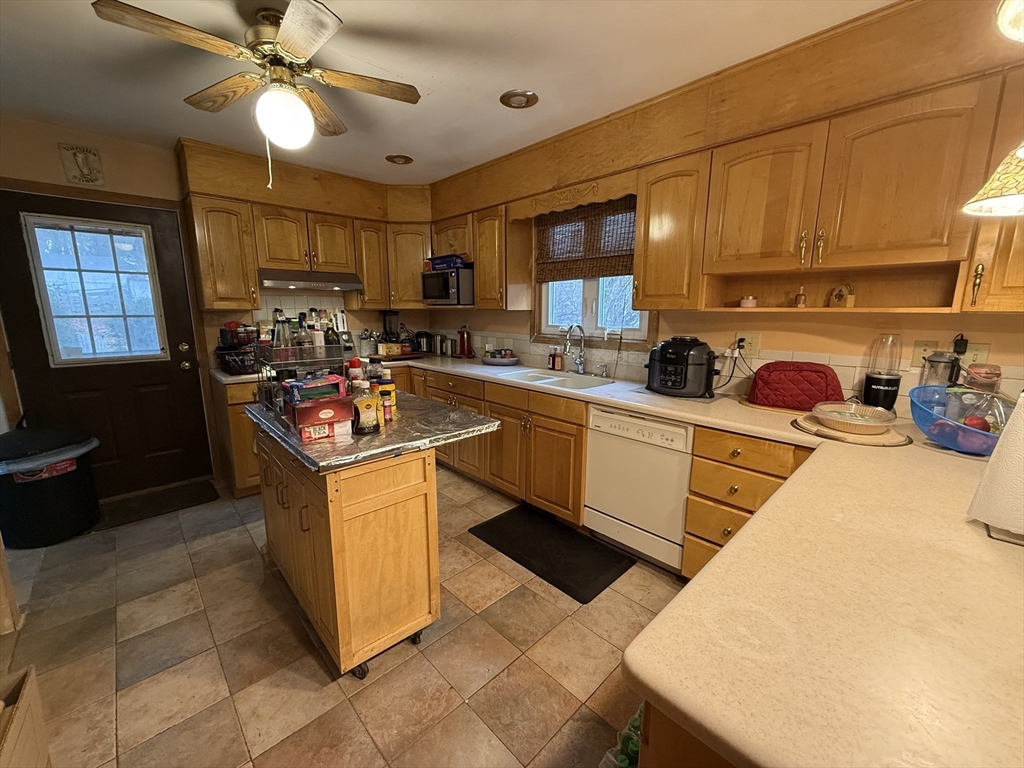 287 Bacon Street Natick, MA 01760 - Photo 6 of 22