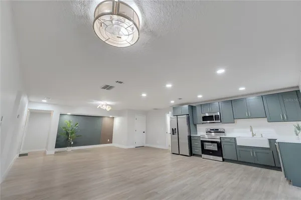 $2,750 | 7043 Carlene Drive, Orlando, FL 32835