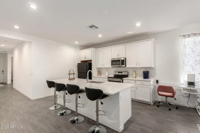 $385,000 | 653 South Lamar Place, Casa Grande, AZ 85122