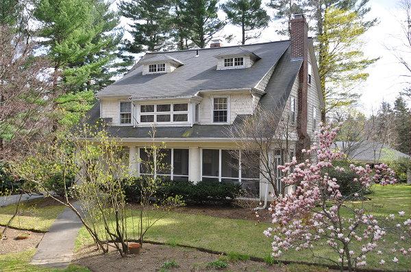 27 Windsor Road Wellesley, MA 02481 - Photo 1 of 19 Gallery Image 1