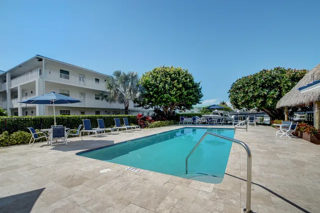 $5,975 | 1700 South Ocean Boulevard, Unit 14, Delray Beach, FL 33483