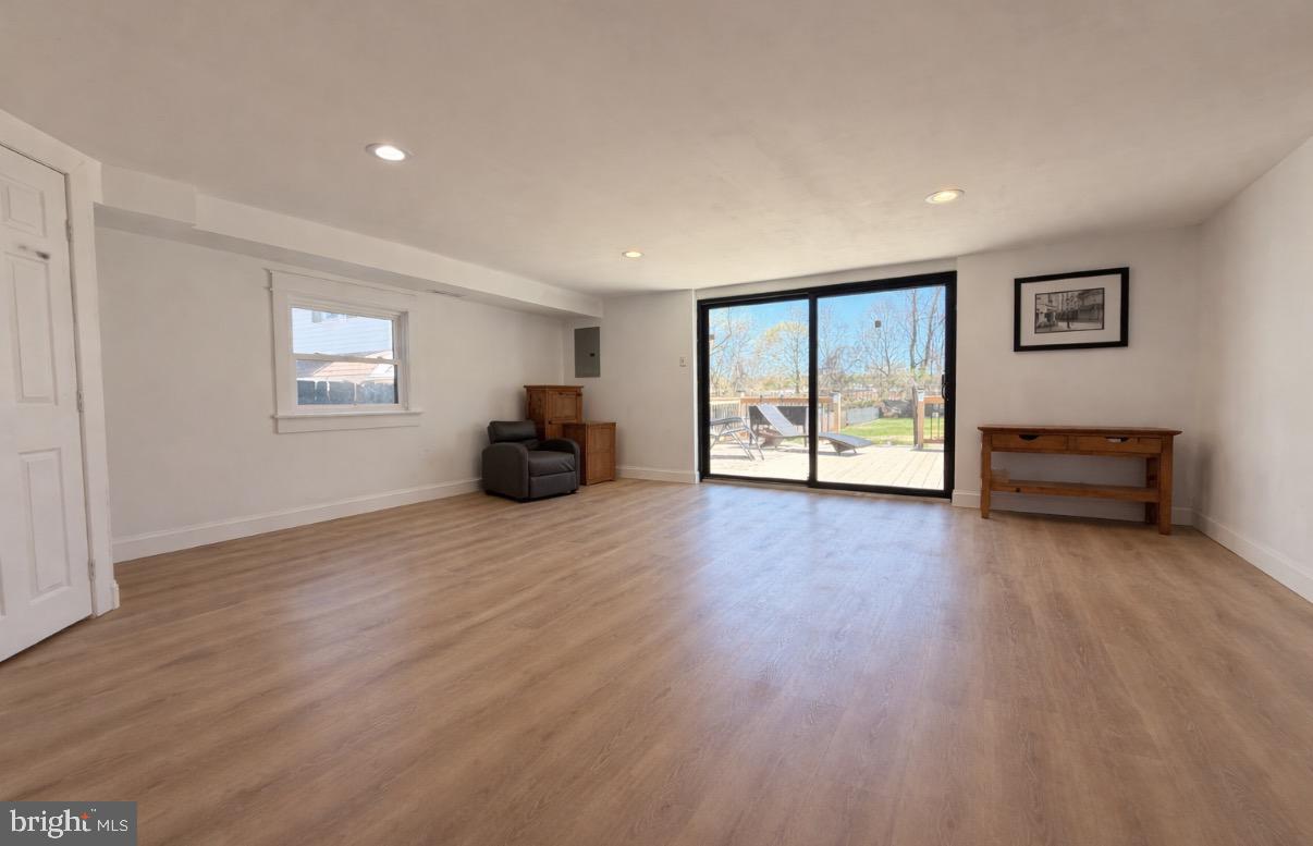 7257 Ridge Avenue Philadelphia, PA 19128 - Photo 26 of 34