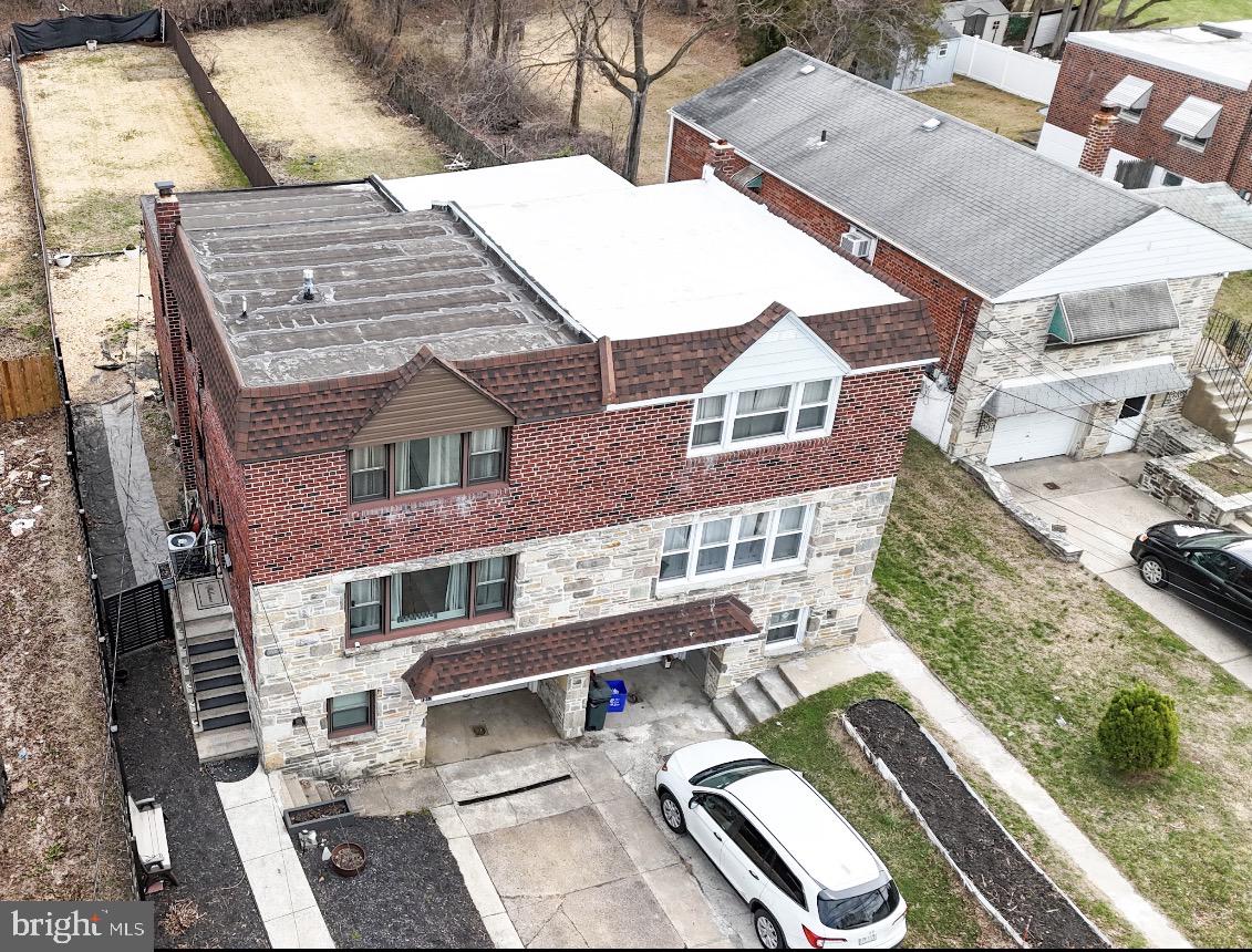 7257 Ridge Avenue Philadelphia, PA 19128 - Photo 3 of 34