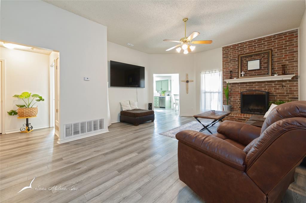 2726 Bishop Road Abilene, TX 79606 - Photo 4 of 33