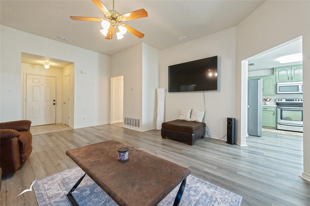 2726 Bishop Road Abilene, TX 79606 - Photo 6 of 33