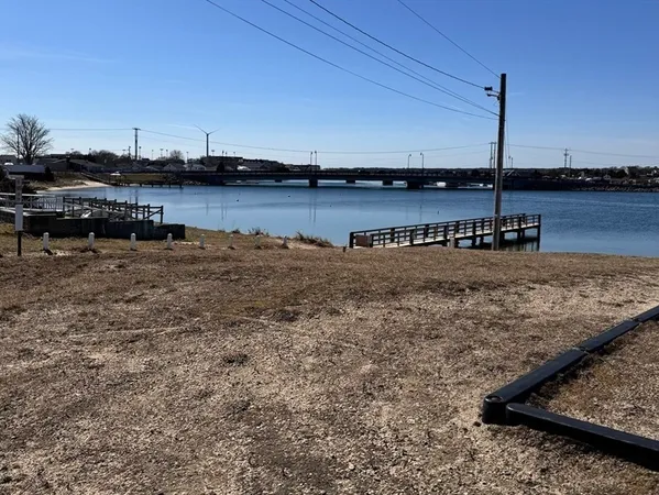 $2,200 | 11 Wallace Point, Bourne, MA 02532