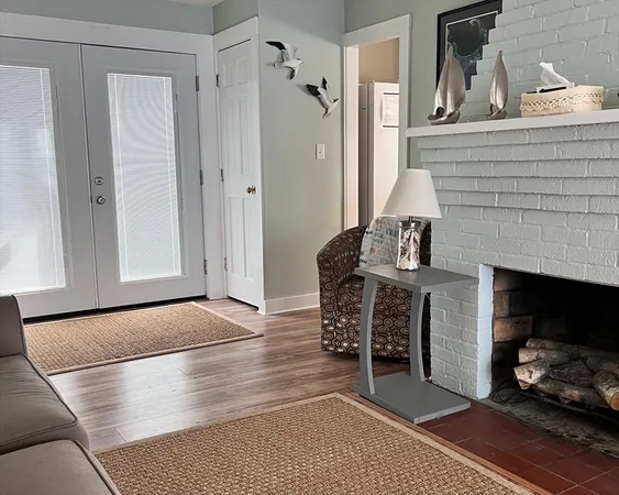 $2,200 | 11 Wallace Point, Bourne, MA 02532