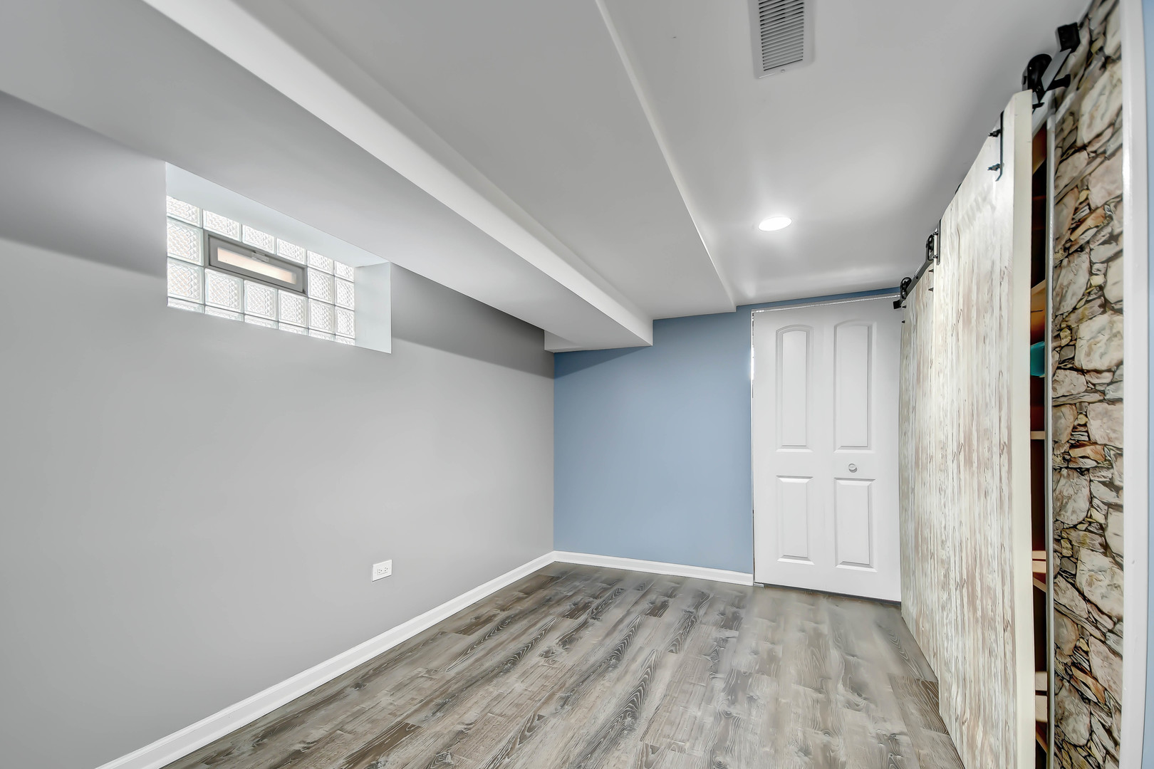 5927 West 64th Place Chicago, IL 60638 - Photo 15 of 23 wooden floor in an empty room with a window