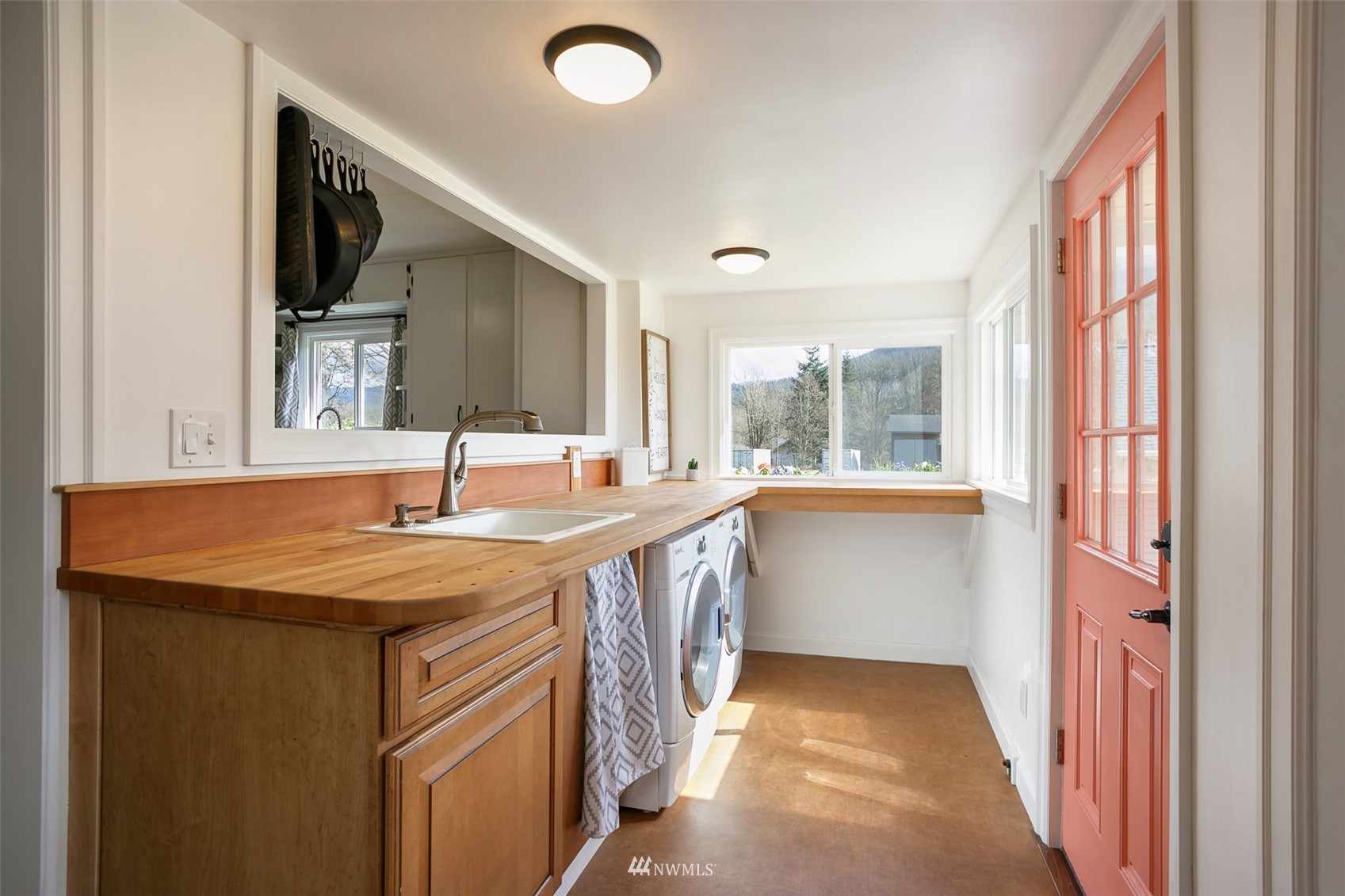 5155 Wickersham Road Acme, WA 98220 - Photo 2 of 30 Gallery Image 2