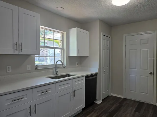 $2,500 | 118 29th Street Northwest, Bradenton, FL 34205