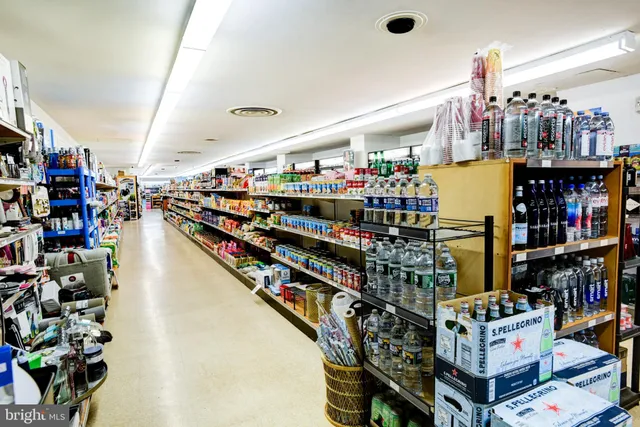 $299,500 | 4201 Cathedral Avenue Northwest, Unit 913W, Washington, DC 20016