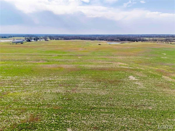 $1 | 0 Highway 24, Paris, MO 65275