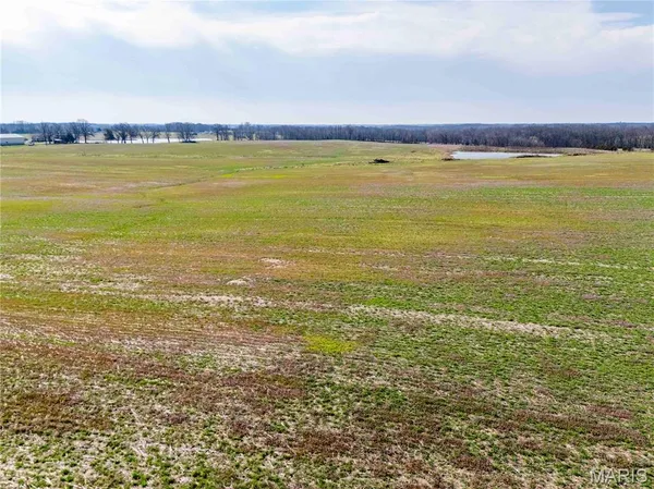 $1 | 0 Highway 24, Paris, MO 65275