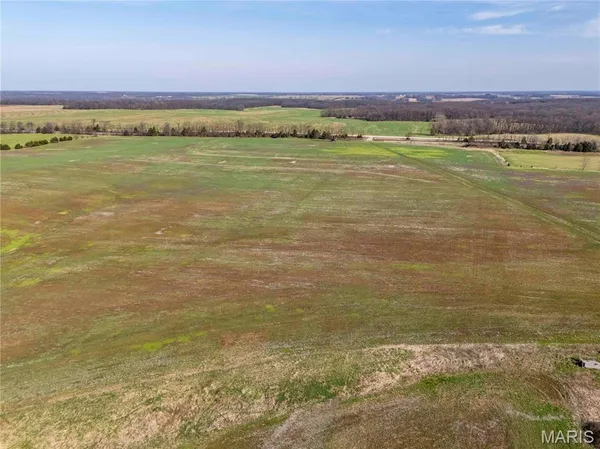 $1 | 0 Highway 24, Paris, MO 65275