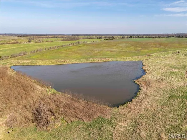 $1 | 0 Highway 24, Paris, MO 65275