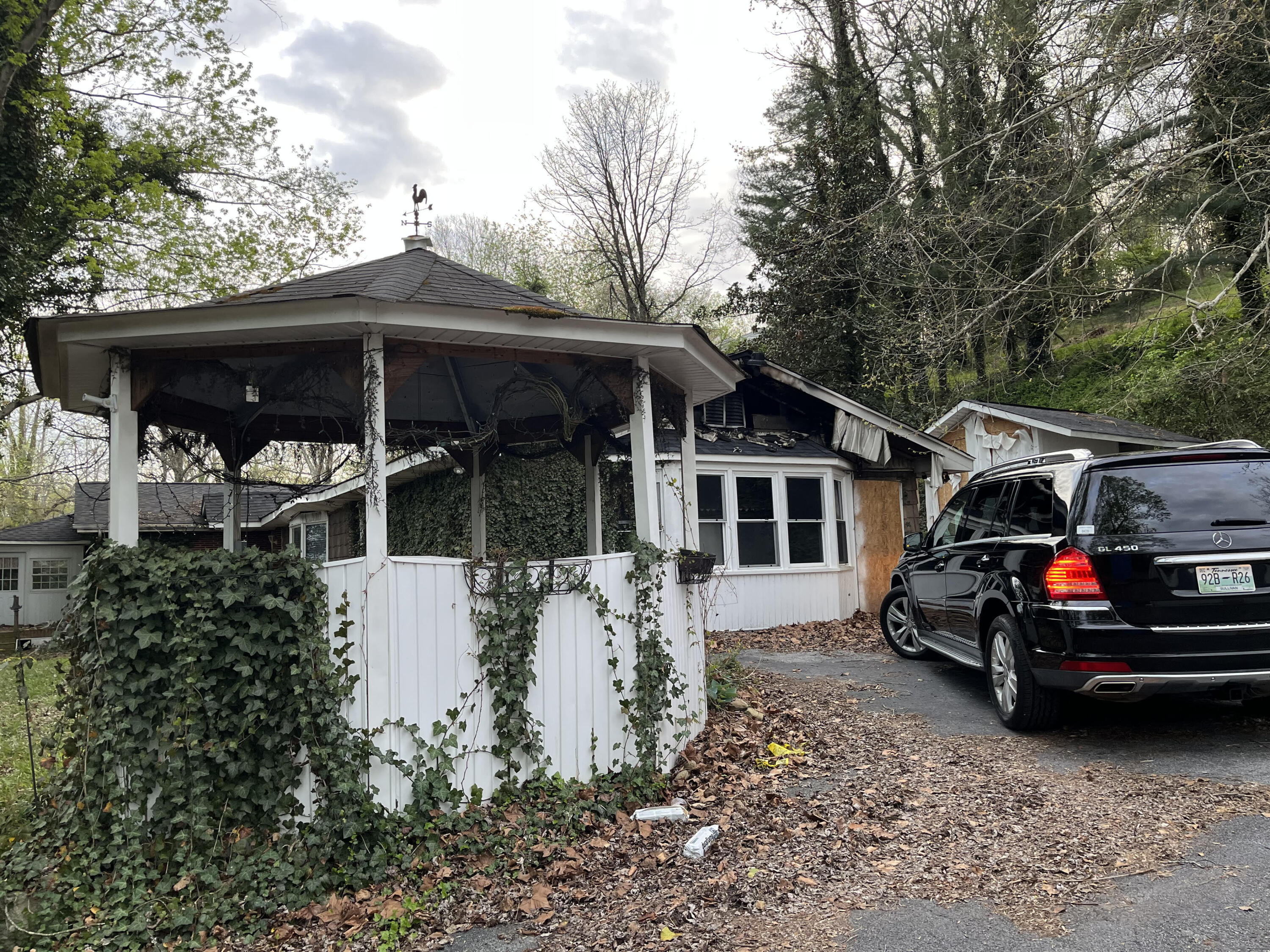 514 Ranier Drive Kingsport, TN 37663 - Photo 2 of 9 Rainer Outside Primary