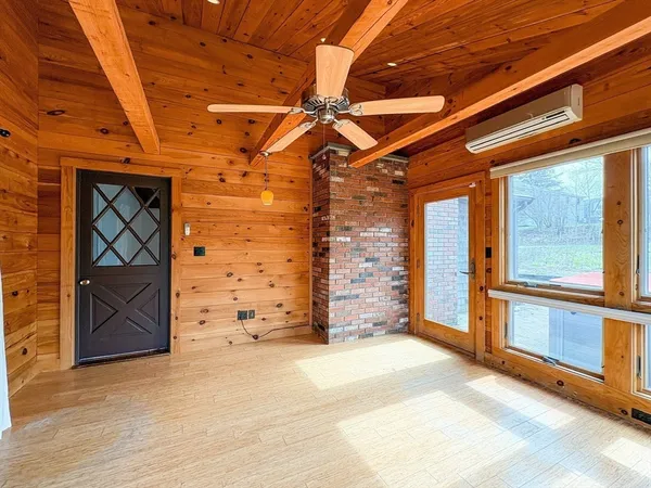 $1,699,900 | 215 Sohier Street, Cohasset, MA 02025