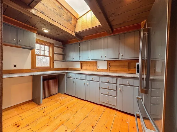 $1,699,900 | 215 Sohier Street, Cohasset, MA 02025