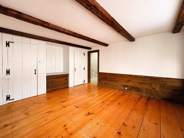 $1,699,900 | 215 Sohier Street, Cohasset, MA 02025