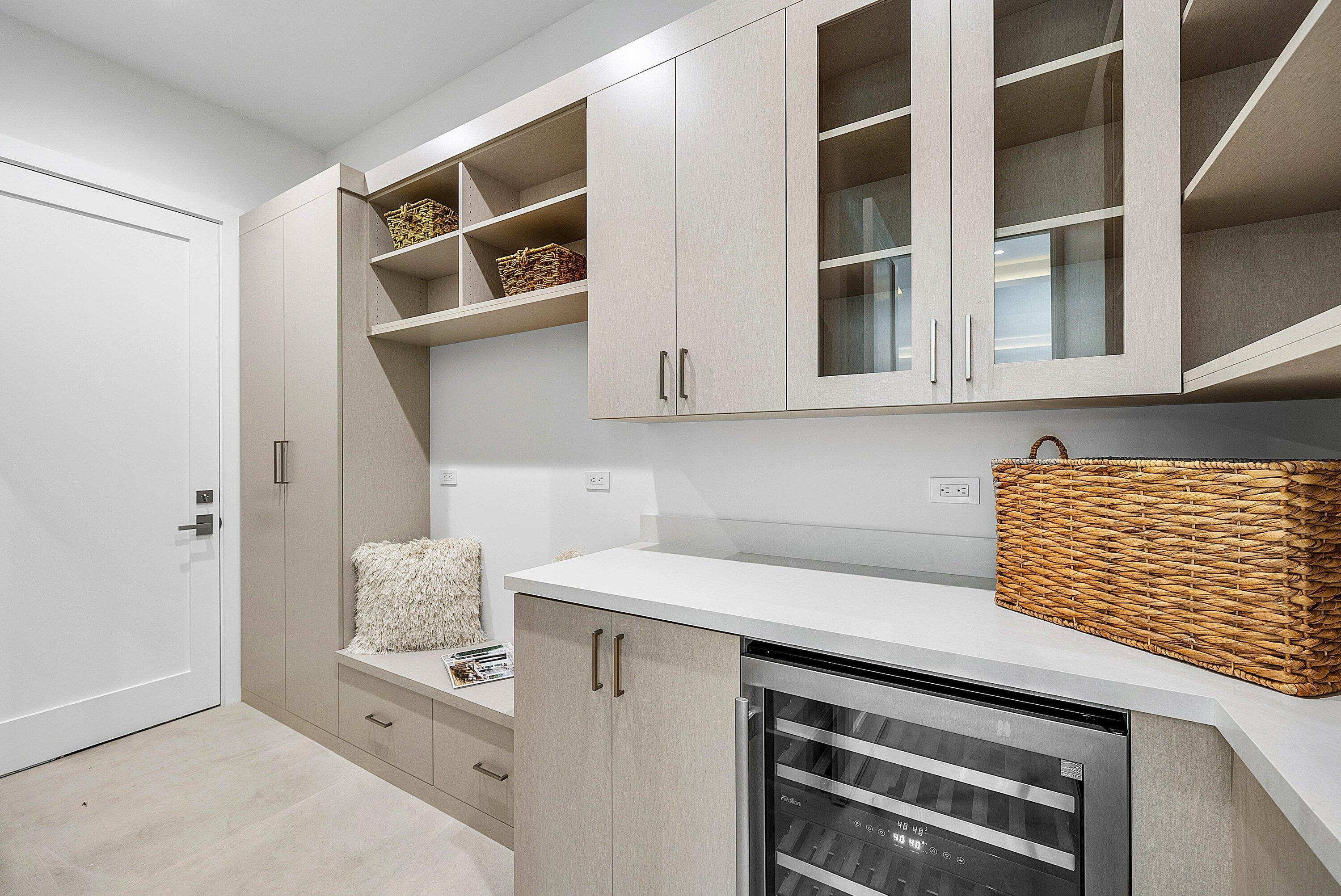 2609 Northeast 27th Way Fort Lauderdale, FL 33306 - Photo 11 of 53 a view of cabinets and window