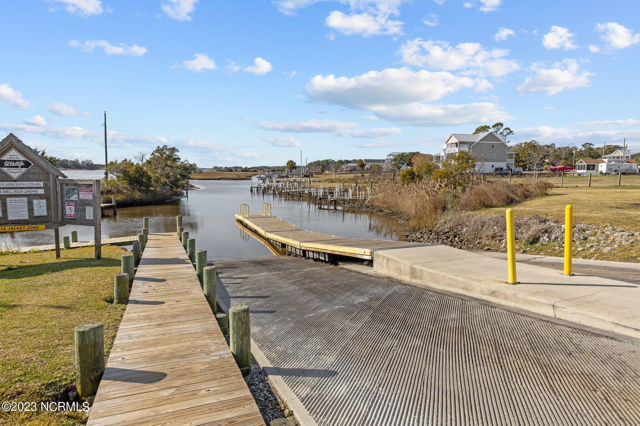 210 Shell Rock Landing Road Hubert, NC 28539 - Photo 30 of 34 Be on the water in minutes!